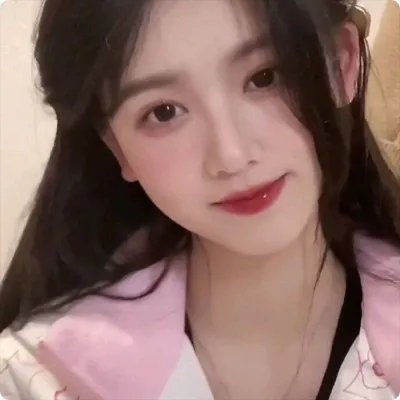 春花娇美可人儿